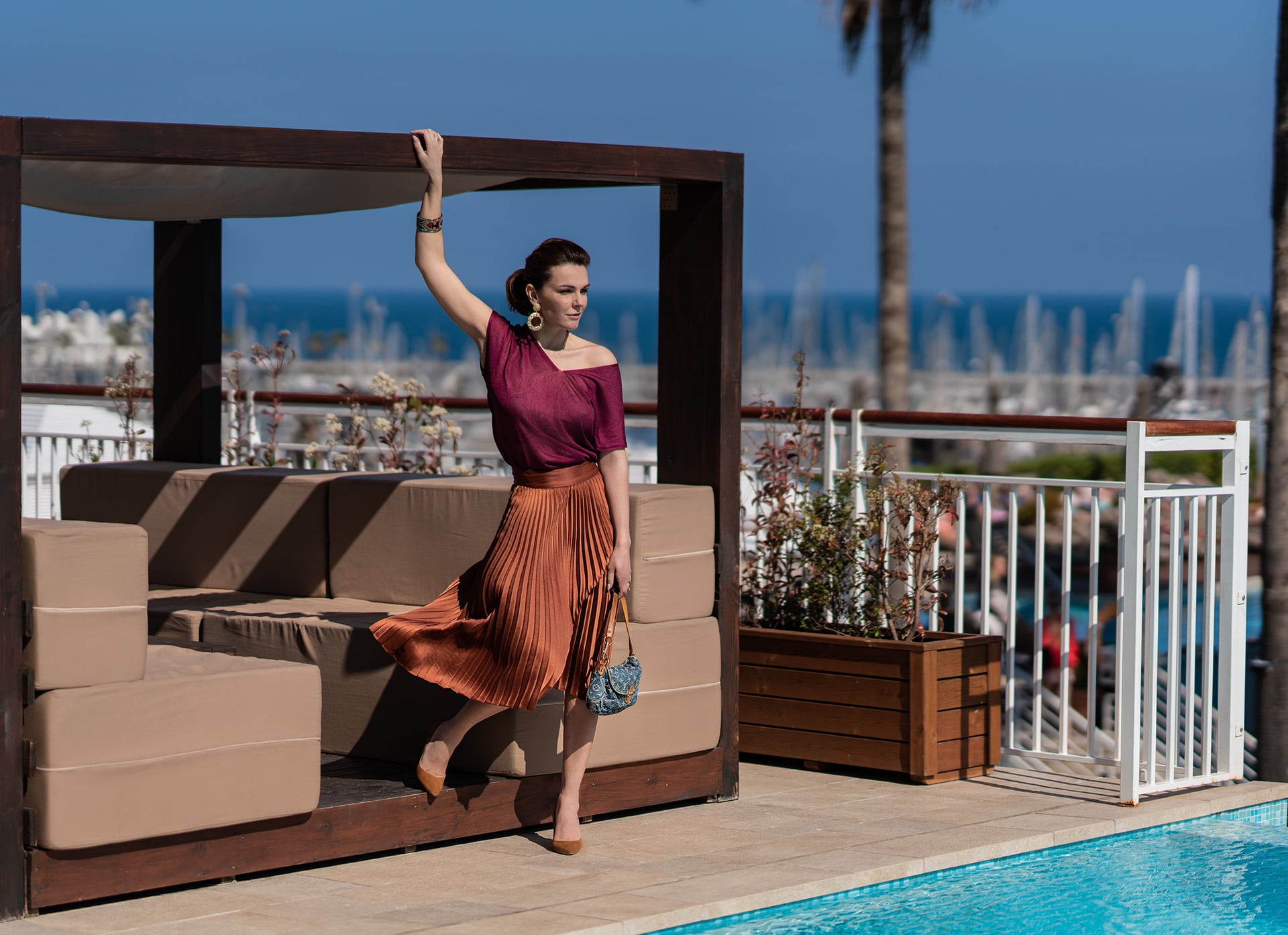20 arts Hotel Arts Barcelona Elo by the pool