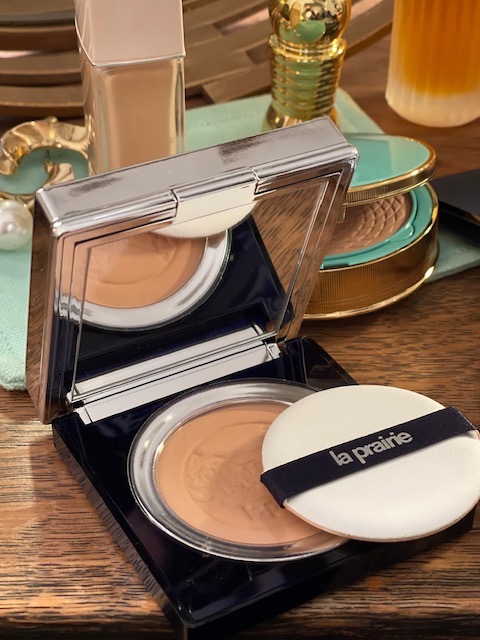 La Prairie powder